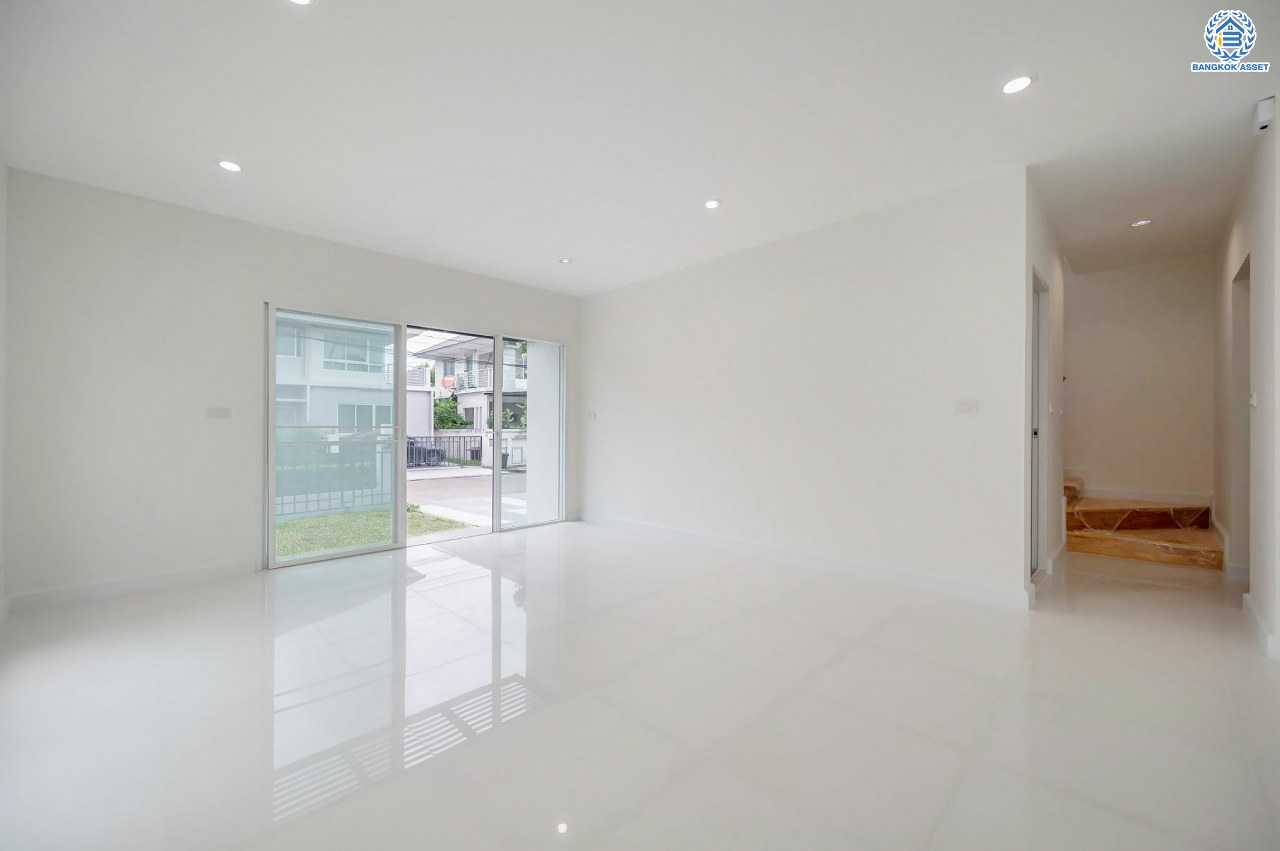 บ้านมือสองตกแต่งใหม่ โครงการ เพอร์เฟคพาร์ค วัดพระนอน จากแบรนด์ Property Perfect เนื้อที่ 56.3 ตร.ว. ฟังก์ชันจัดเต็ม 3 ห้องนอน 3 ห้องน้ำ 2 ที่จอดรถ พร้อม Facilities ครบครัน บนทำเลเชื่อมต่อถนนกาญจนาฯ ใกล้ทางด่วน ศรีรัช-วงแหวนฯ เซ็นทรัลเวสต์เกต และรถไฟฟ้าสายสีม่วง "สถานีตลาดบางใหญ่"